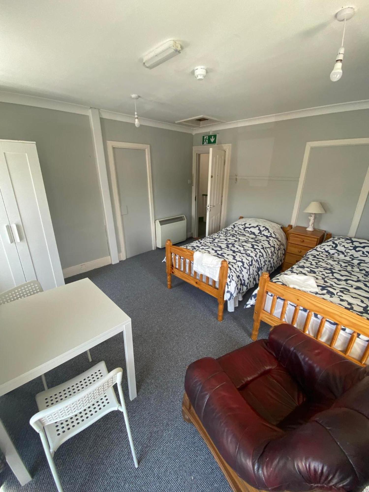Yellow House Apartment Bantry Bagian luar foto